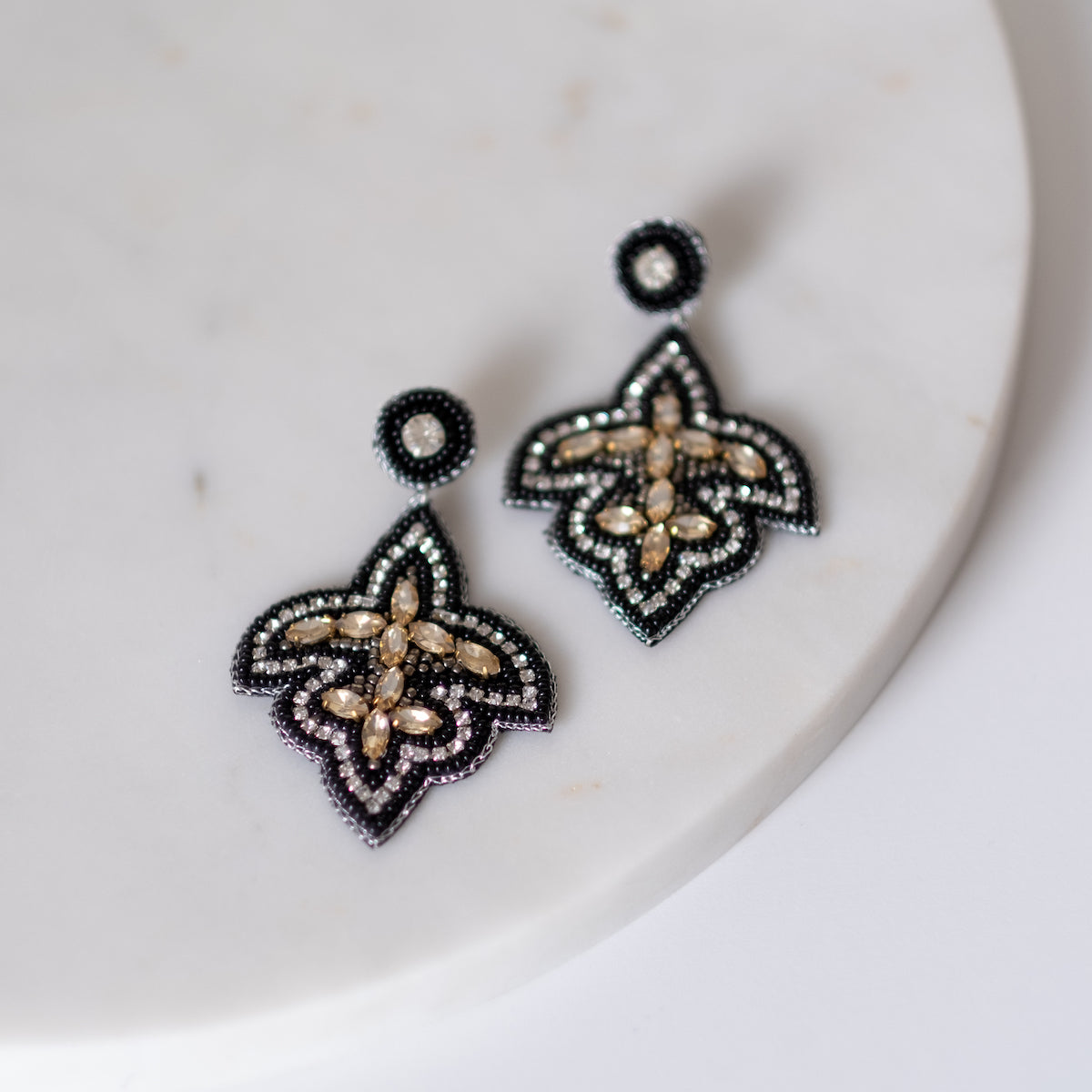 Fleur De Lis Beaded Earrings-Black/Gold